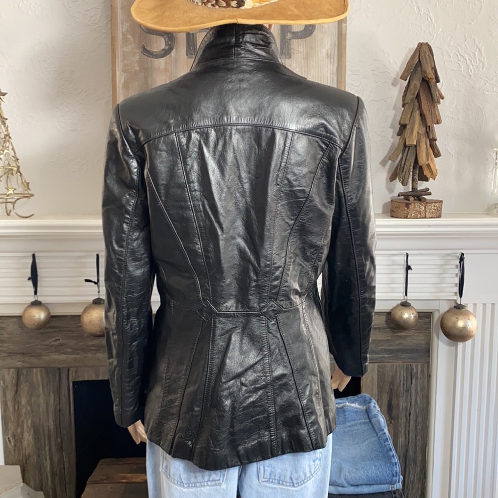 Gorgeous Vintage Wilson’s Leather Jacket - Picture 5 of 6